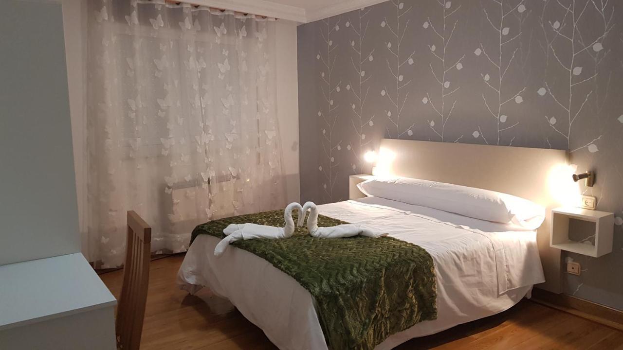 Apartamentos Shalom Ribadeo Eksteriør bilde