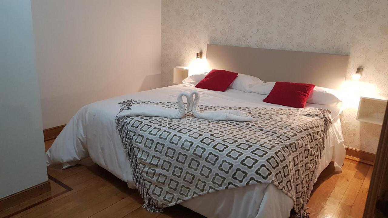 Apartamentos Shalom Ribadeo Eksteriør bilde